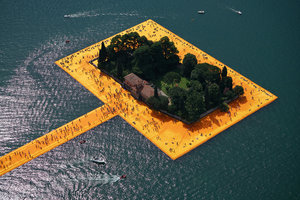 CHRISTO AND JEANNE-CLAUDE